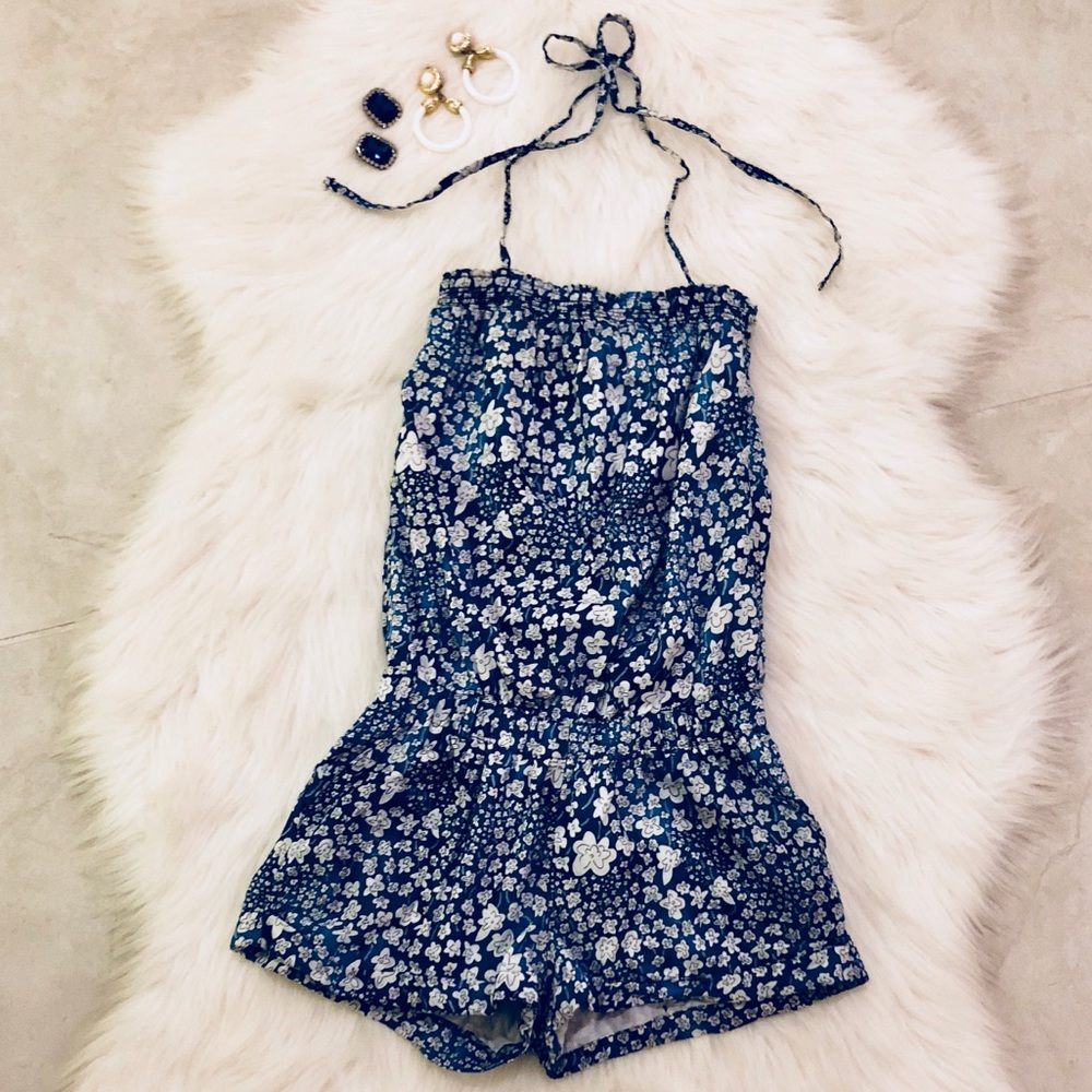 EUC! Beautiful Blue & White Romper, size S